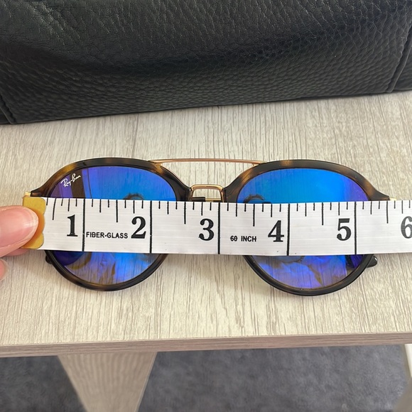 SOLD Ray Ban Sun Glasses - Picture 11 of 12